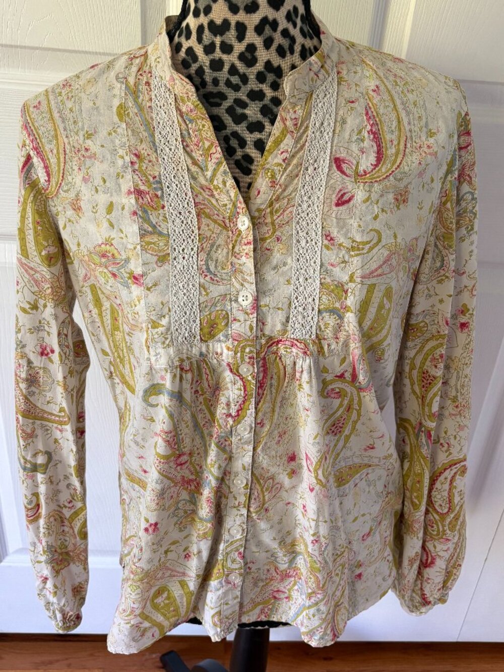 Crochet V-Neck Cream Paisley Top Soft Cotton Peasant Sleeves Boho Cottagecore M